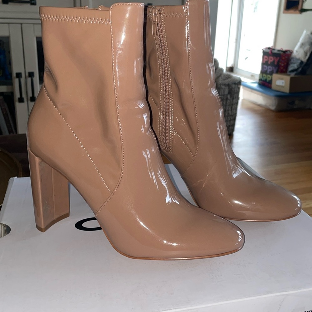 Aldo aurellane size 7.5 (38)